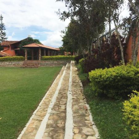 Hotel Cristo Rey Campestre 로스 산토스 외부 사진