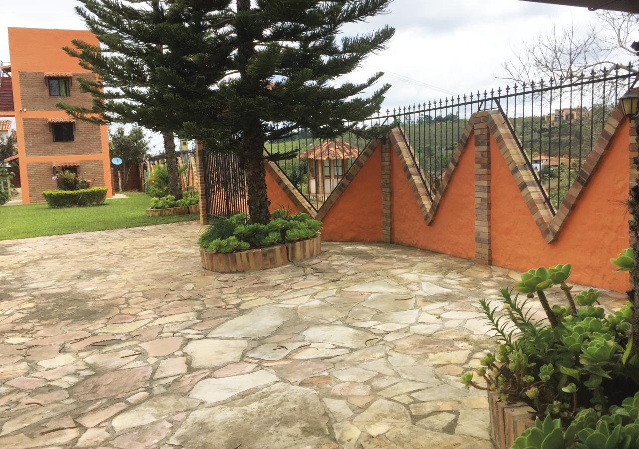 Hotel Cristo Rey Campestre 로스 산토스 외부 사진